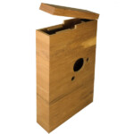 Caisson d’accoudoir réalisé en folding. Continuité de la veine bois sur 3 faces. Caisson d’accoudoir réalisé en folding. Continuité de la veine bois sur 3 faces.