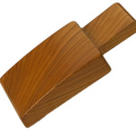 Manchette d'accoudoir en merisier. Manchette d'accoudoir en merisier.