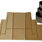 Porte-dépliants assemblé par pliage du bois. Porte-dépliants assemblé par pliage du bois.