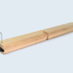 Pièce de meuble d'agencement. Chêne massif contrecollé, assemblage par Lamello Clamex. Pièce de meuble d'agencement. Chêne massif contrecollé, assemblage par Lamello Clamex.