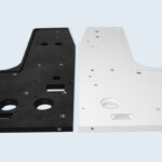 Flancs pour matériel vétérinaire. Fourniture et pose d'inserts spéciaux sur les 2 faces et le chant. Flancs pour matériel vétérinaire. Fourniture et pose d'inserts spéciaux sur les 2 faces et le chant.