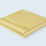 Panneau en bois massif 3-plis, Épicéa. Panneau en bois massif 3-plis, Épicéa.