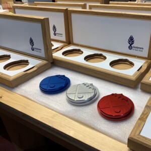 Coffret pour la gendarmerie laqué et vernis