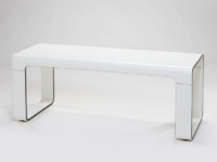 Banc en compact HPL postformé.